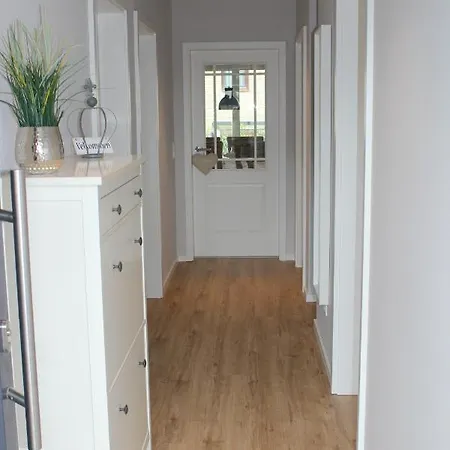 Apartment Moewennest 4 *